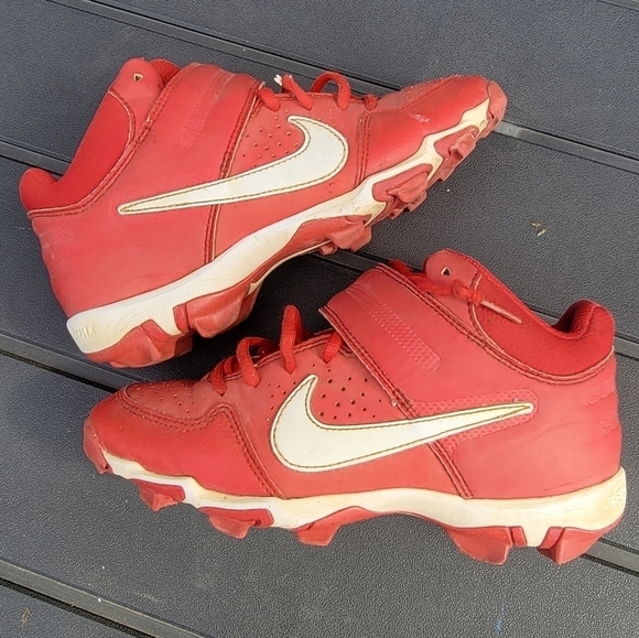 2/$20 Nike Baseball Spikes 4.5 - Picture 1 of 5